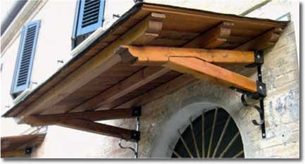 tettoia in legno lamellare