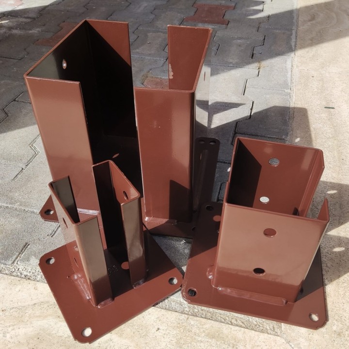 Porta Pilastri zincati e verniciati Marrone